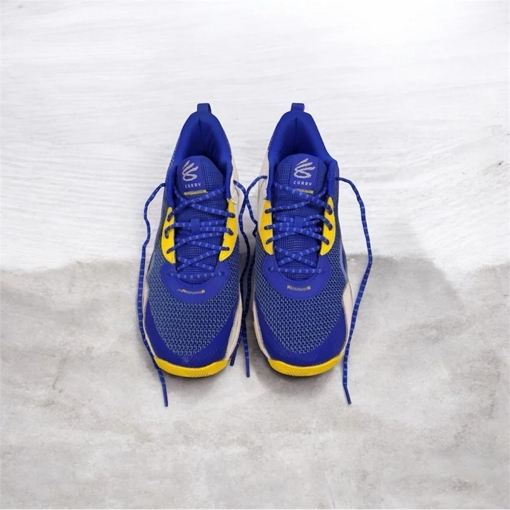 Under Armour Curry Men’s Basketball Athletic Shoe Size 11.5 Blue, Yellow & White